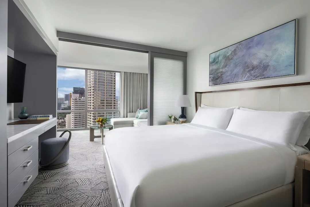 The Ritz-Carlton Residences, Waikiki Beach-Room, 1 King Bed with Sofa bed, Ocean View, Corner (Corner)-7