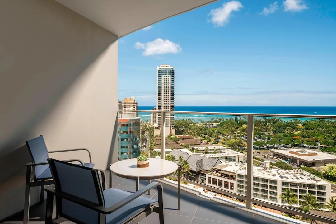 The Ritz-Carlton Residences, Waikiki Beach-Deluxe Suite, Ocean View-5