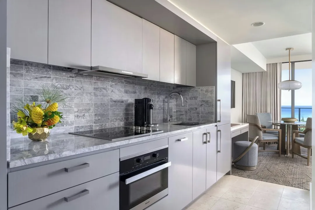 The Ritz-Carlton Residences, Waikiki Beach-Suite, 1 Bedroom, Ocean View, Corner (Corner)-7