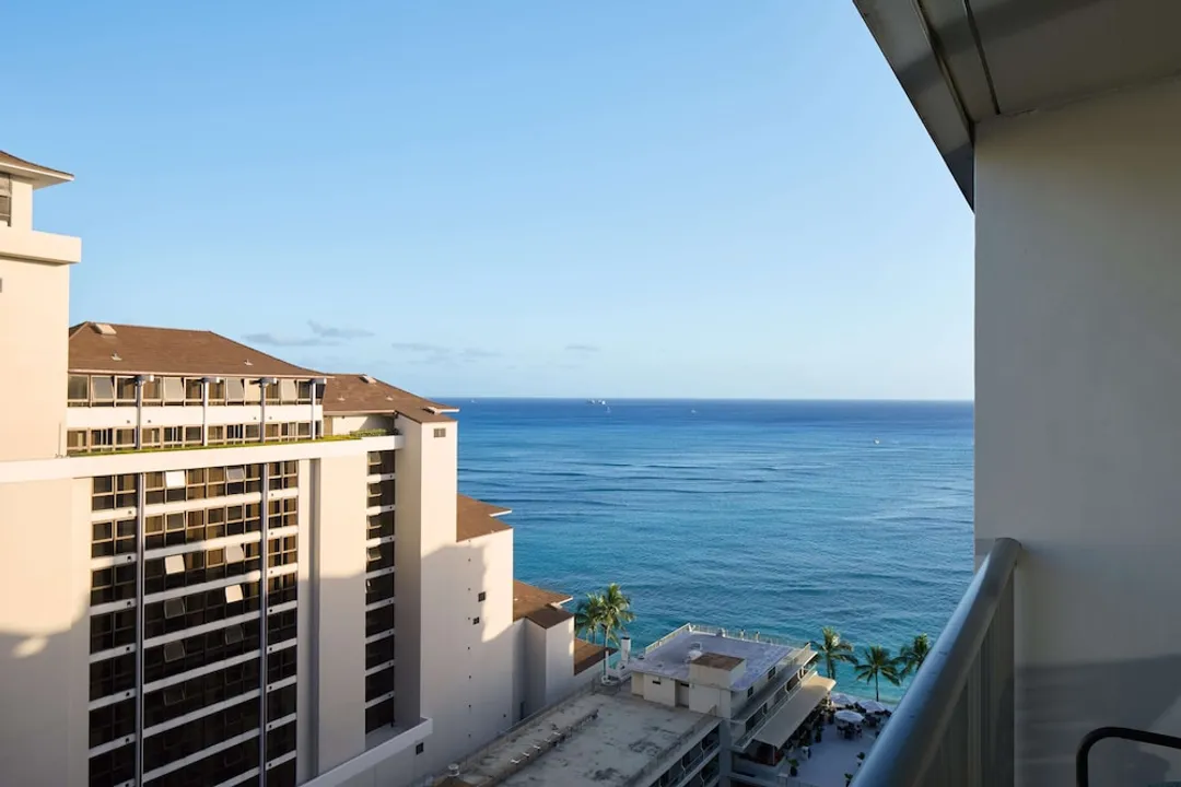 奧瑞格威基基珊瑚礁海灘度假村飯店-俱樂部客房, 2 張加大雙人床, 部分海景-5