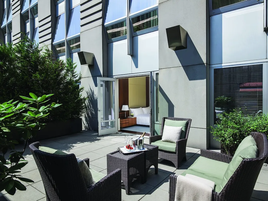 朗廷紐約第五大道酒店-Deluxe King with Courtyard Terrace-3
