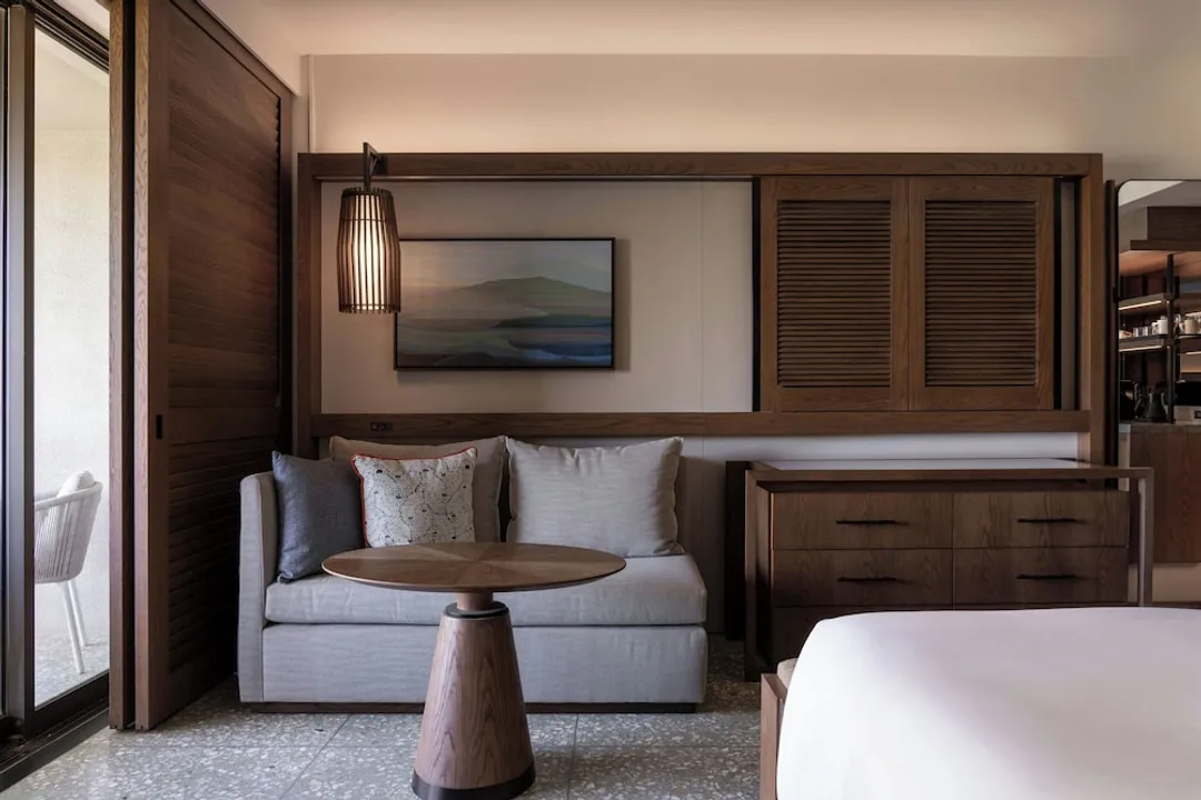 Mauna Kea Beach Hotel, Autograph Collection-Room, 1 King Bed, Beachfront (Floor 2-4, Renovated)-8
