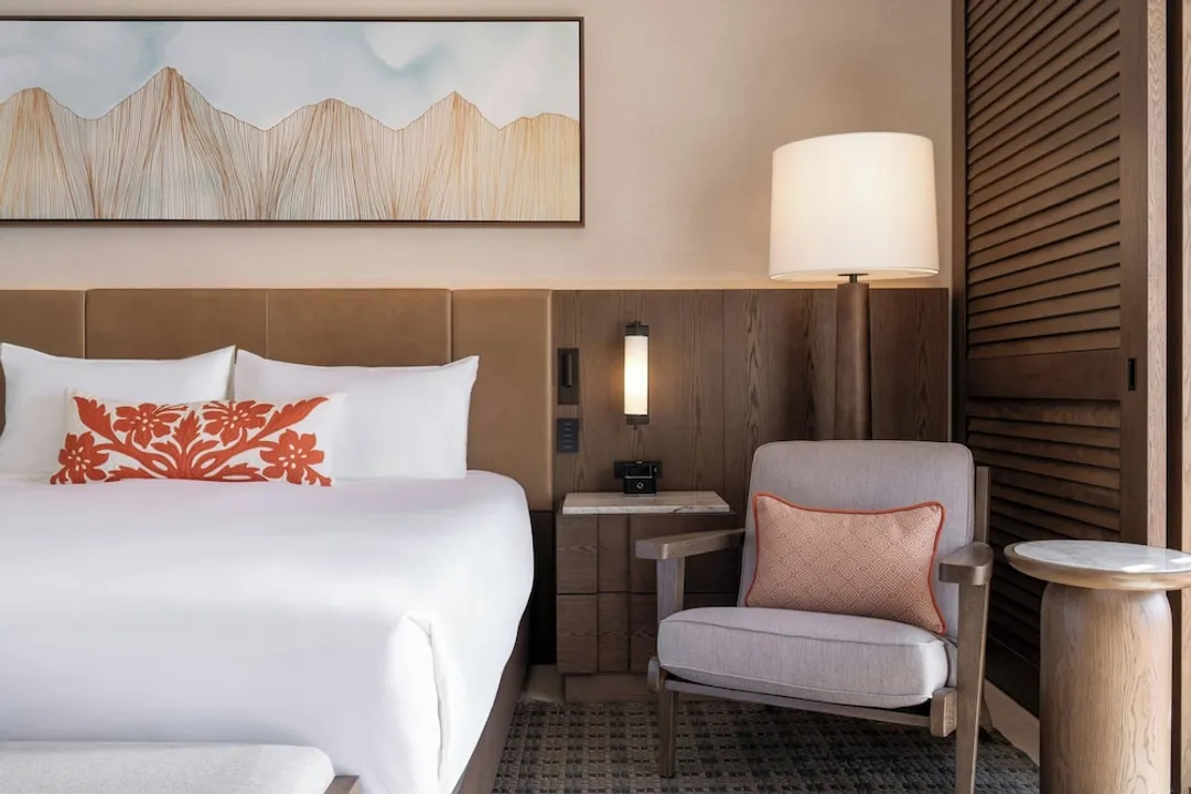 Mauna Kea Beach Hotel, Autograph Collection-Deluxe Room, 1 King Bed, Golf View, Tower (Newly Renovated)-6