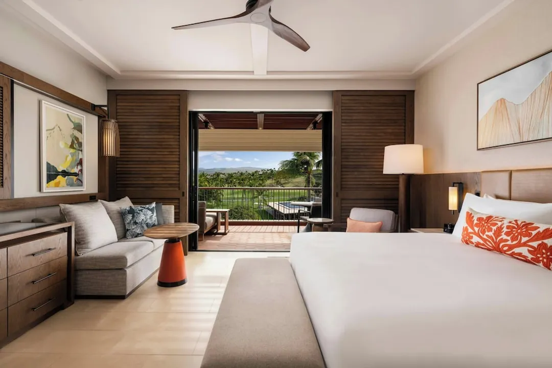 Mauna Kea Beach Hotel, Autograph Collection-Deluxe Room, 1 King Bed, Golf View, Tower (Newly Renovated)-4