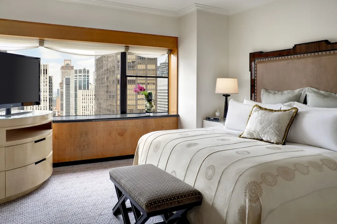 The Towers at Lotte New York Palace-Towers Executive Suite with King Bed-2
