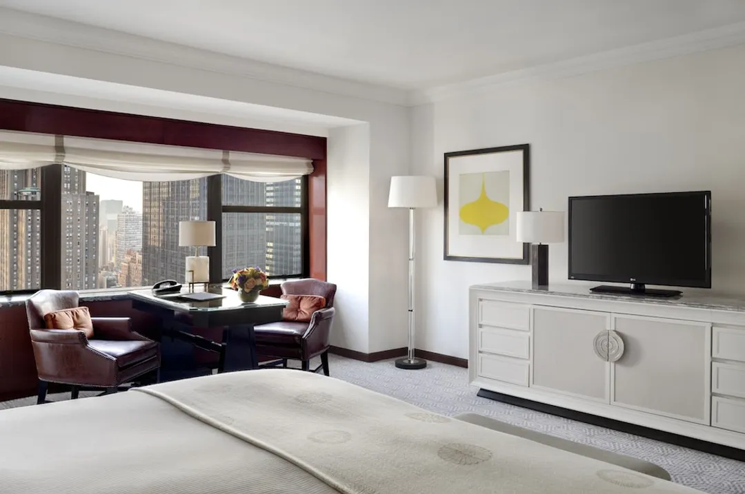 The Towers at Lotte New York Palace-Luxury Towers Room with One King Bed-1