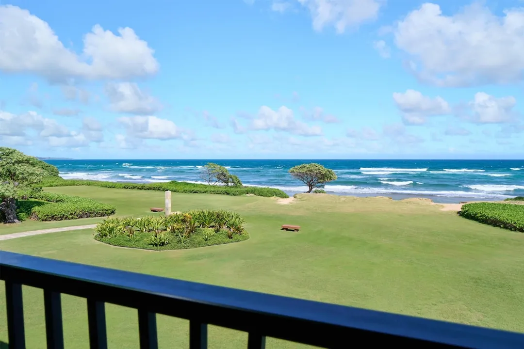 OUTRIGGER Kauaʻi Beach Resort & Spa-Signature Suite, 1 King Bed, Oceanfront (Newly Renovated)-1
