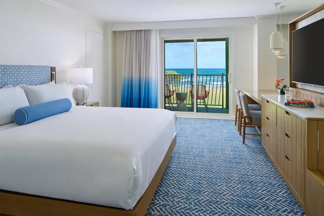 OUTRIGGER Kauaʻi Beach Resort & Spa-Signature Suite, 1 King Bed, Oceanfront (Newly Renovated)-2