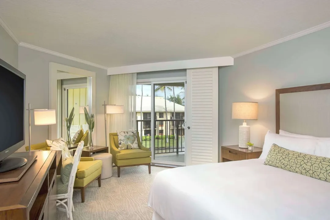 OUTRIGGER Kauaʻi Beach Resort & Spa-Premium Room, 1 King Bed, Garden View-1
