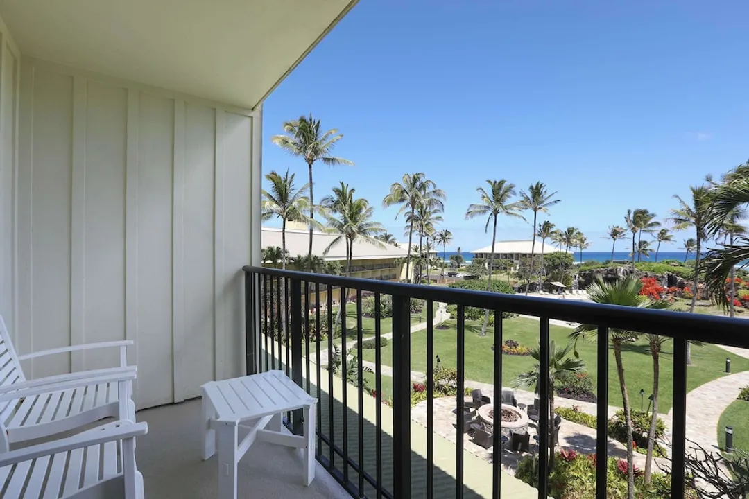 OUTRIGGER Kauaʻi Beach Resort & Spa-Room, 1 King Bed, Partial Ocean View-1