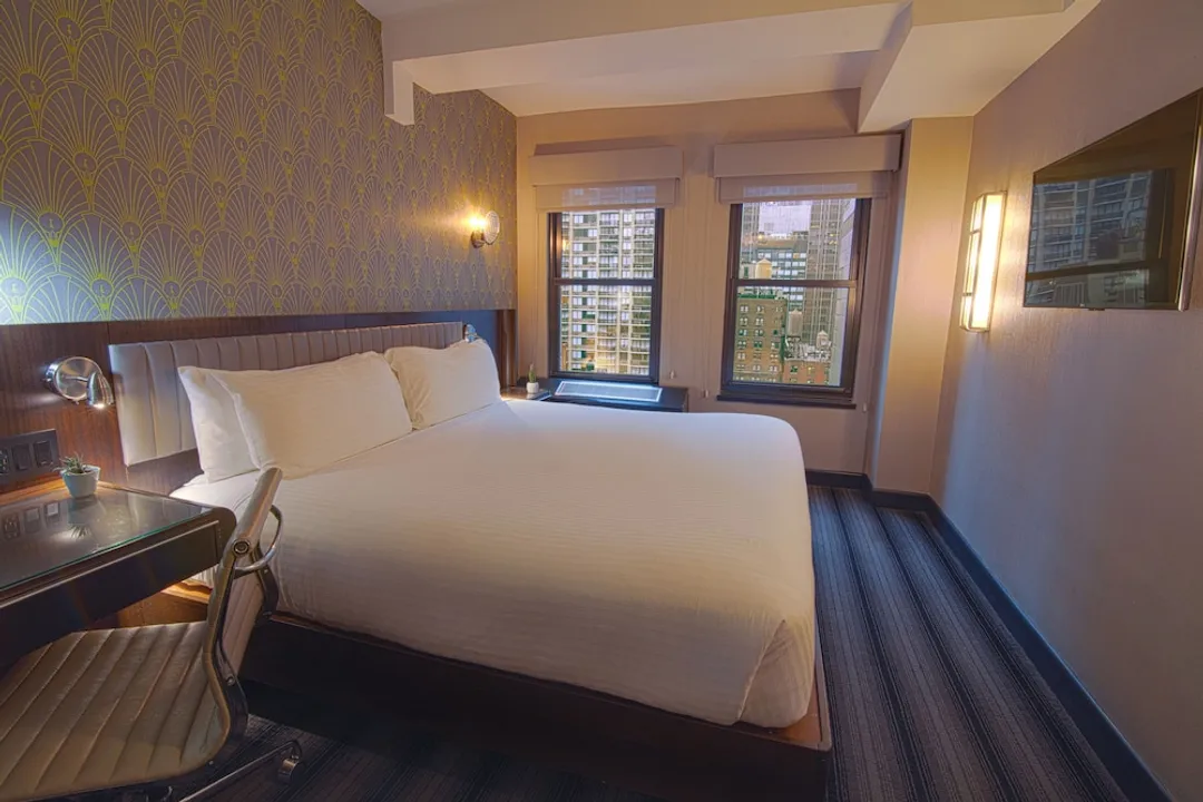 時代廣場愛迪生飯店-Connecting Room, 1 King and 2 Queen Beds-1