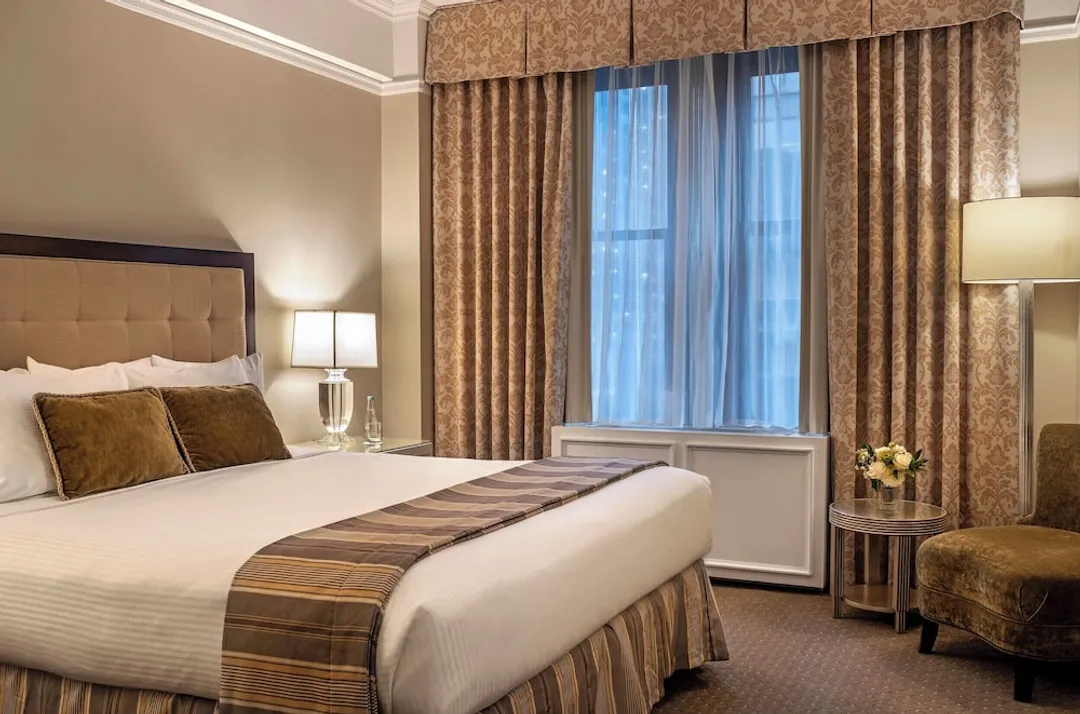 紐約華威飯店-極品客房, 1 張特大雙人床, 城市景觀-7