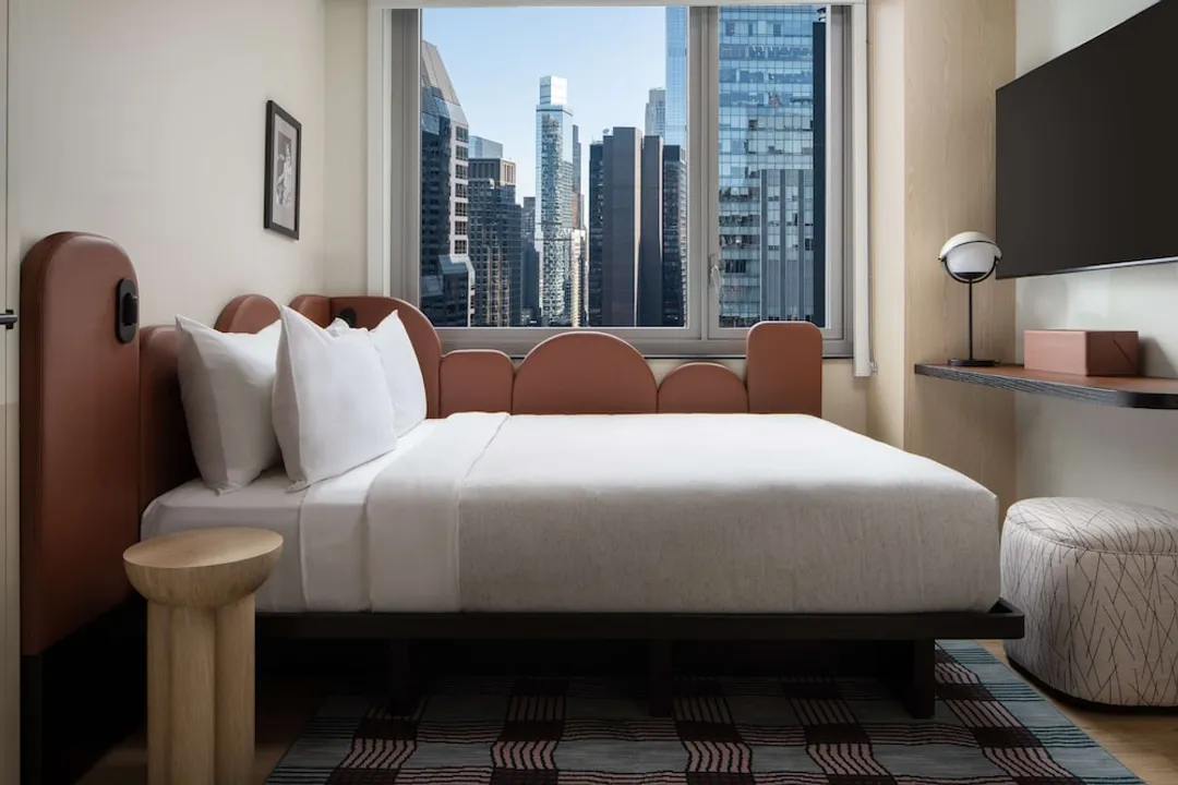Motto By Hilton New York City Times Square-1 Queen Bed, City View-7