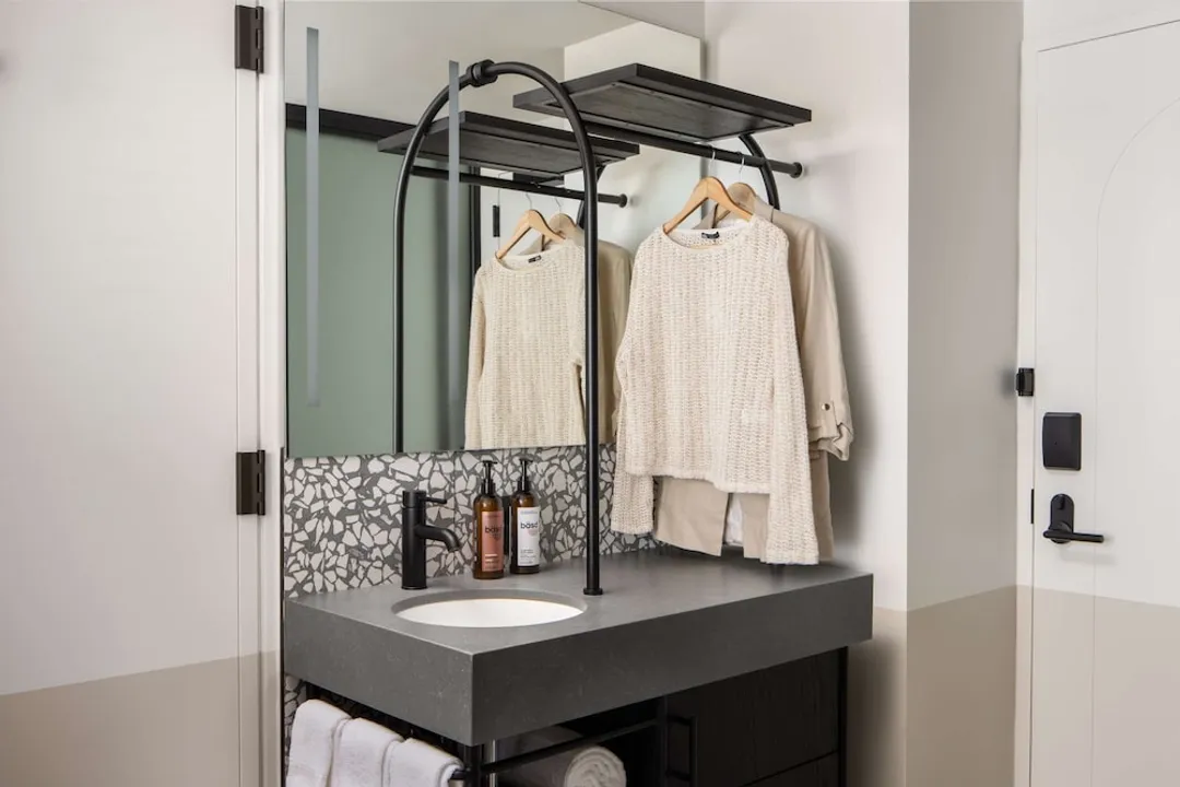 Motto By Hilton New York City Times Square-Bunkbeds, 1 Twin Bed over 1 Queen Bed, City View-6