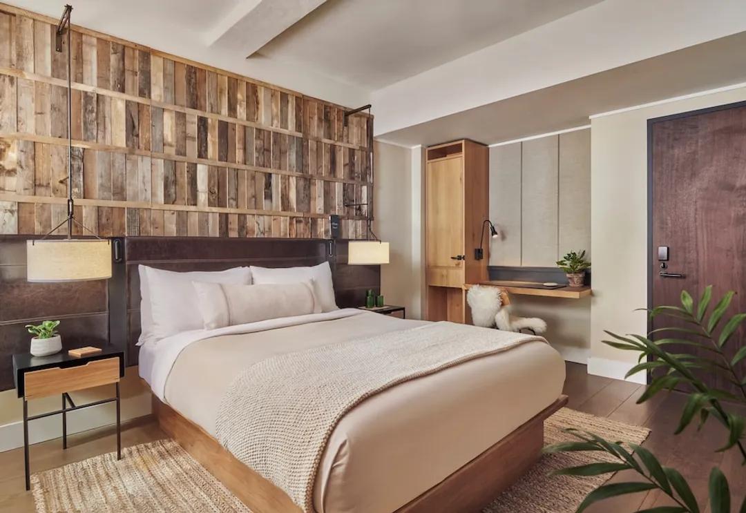1 Hotel Central Park-Alcove Queen-3