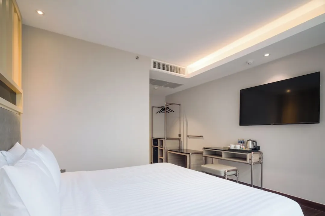T2 더 포털 수쿰빗-Deluxe Cabin King-7