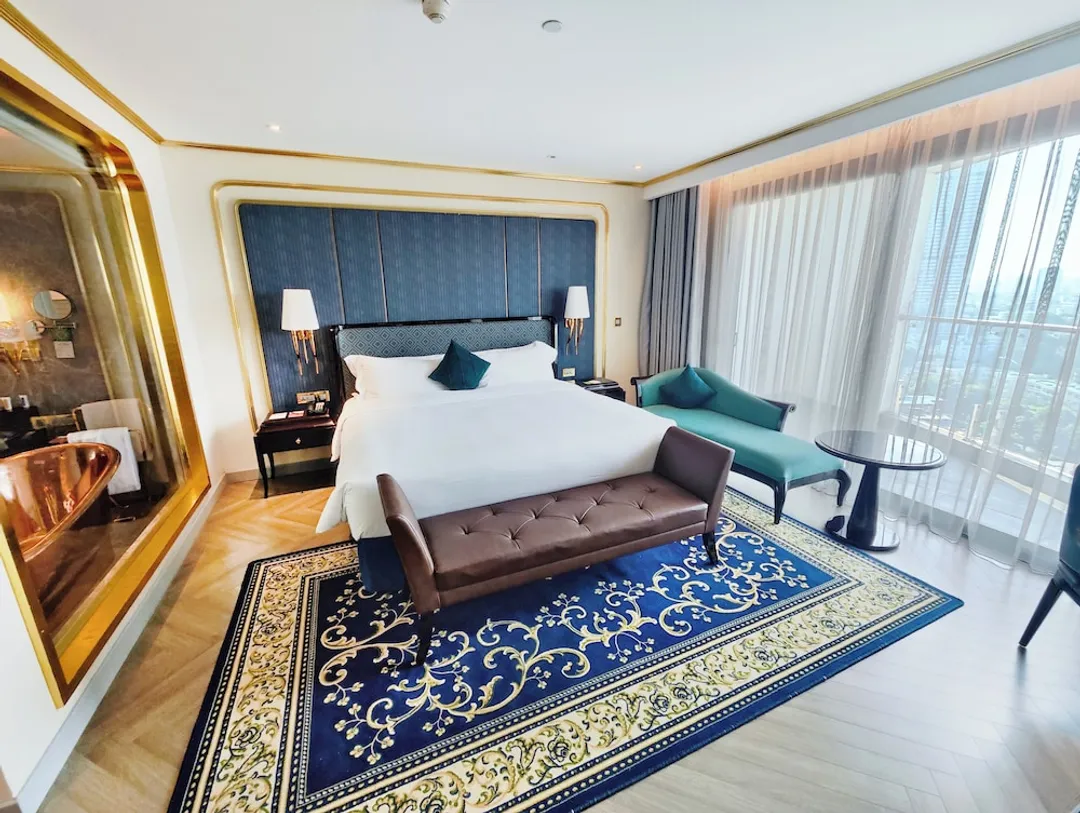 Dolce by Wyndham Hanoi Golden Lake-Classic Room, 1 King Bed (Golden)-3