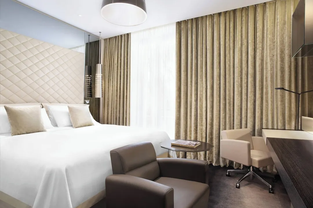 Excelsior Hotel Gallia, a Luxury Collection Hotel, Milan-Premium Room, 1 King Bed-3