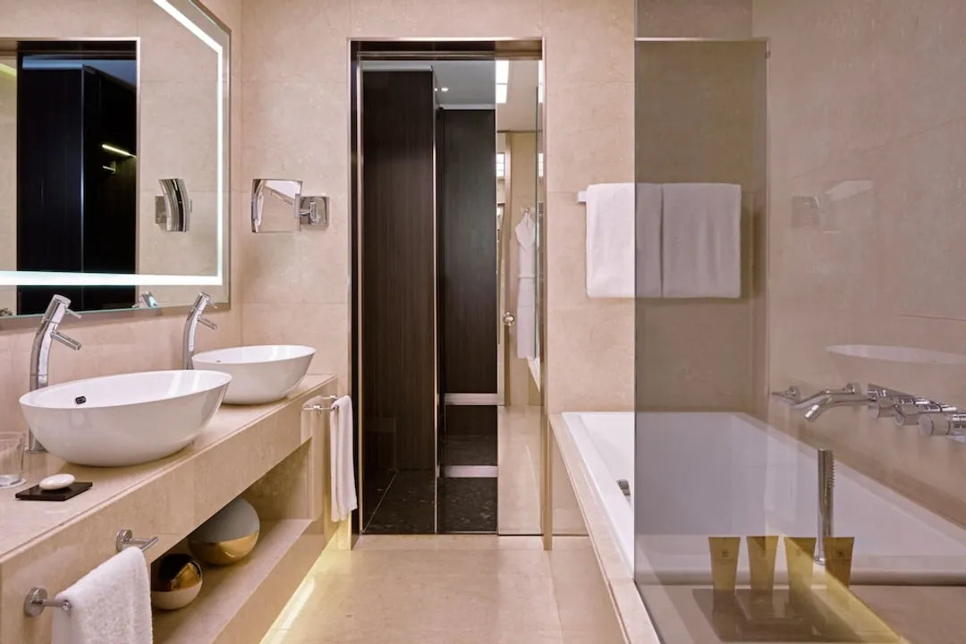 Excelsior Hotel Gallia, a Luxury Collection Hotel, Milan-Room, 1 King Bed (View)-3