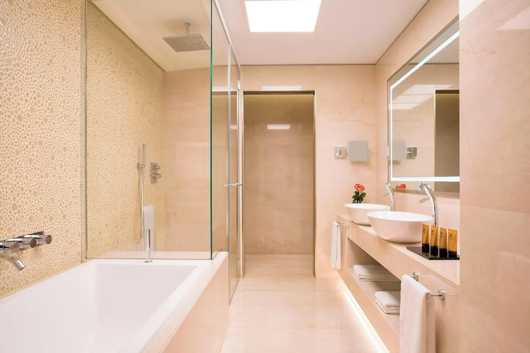 Excelsior Hotel Gallia, a Luxury Collection Hotel, Milan-Room, 1 King Bed (View)-6