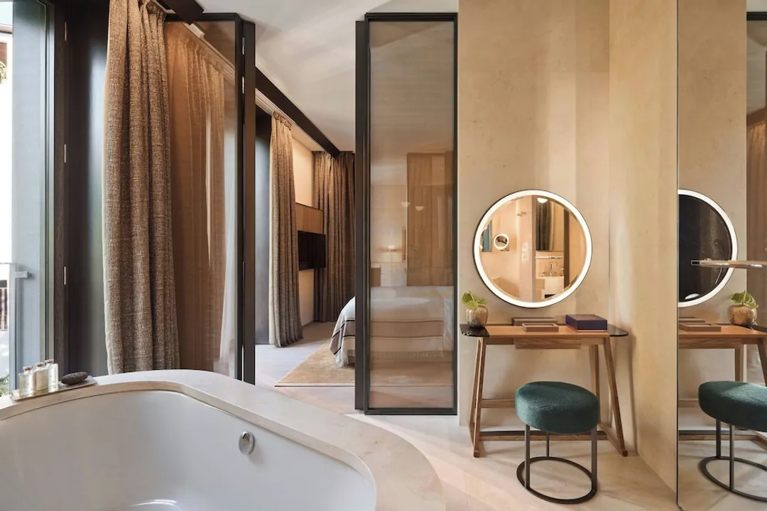 Bvlgari Hotel Milano-Deluxe Suite, 1 Bedroom, Garden View-1