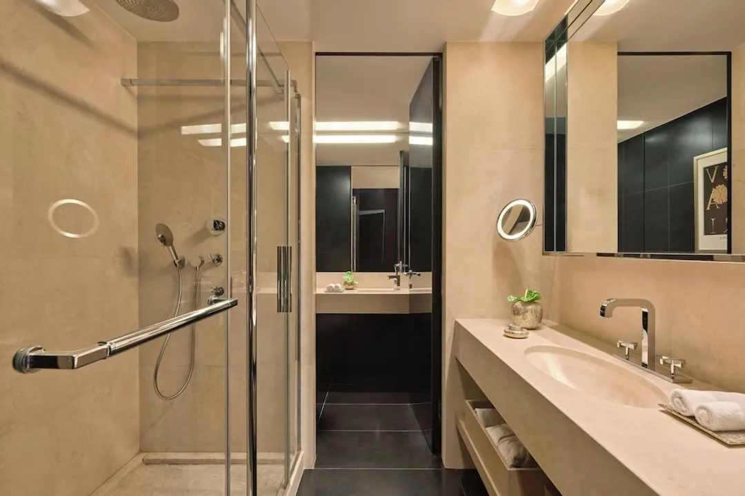 Bvlgari Hotel Milano-Deluxe Room, 1 King Bed-7