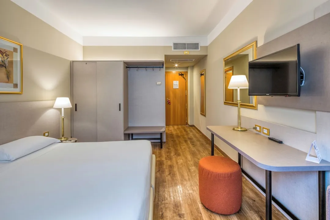 Hotel Nasco-Double or Twin Room-9