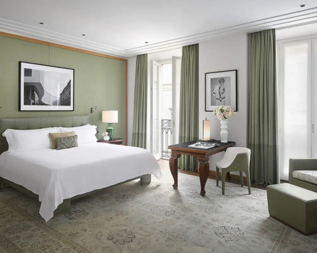 Four Seasons Hotel Milano-Executive Suite, 1 King Bed-2