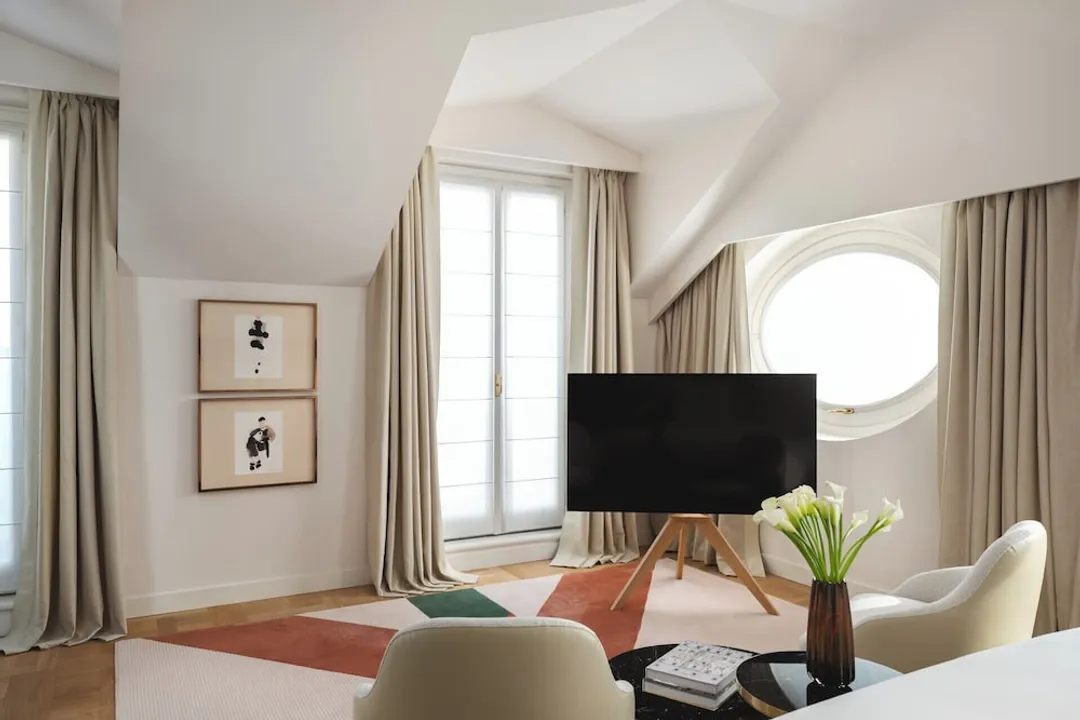 Four Seasons Hotel Milano-Suite, 1 King Bed (Designer)-1