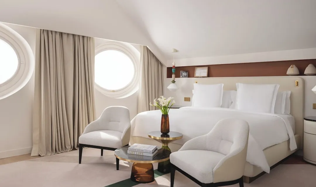 Four Seasons Hotel Milano-Suite, 1 King Bed (Designer)-5