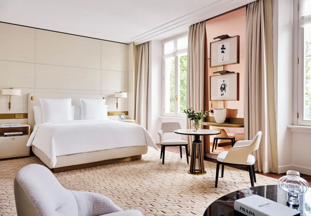 Four Seasons Hotel Milano-Studio Suite, 1 King Bed, Garden View-1