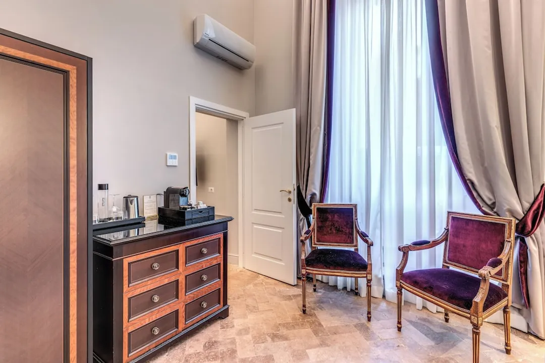 Eitch Borromini Palazzo Pamphilj-Deluxe Suite, 1 King Bed with Sofa bed-12