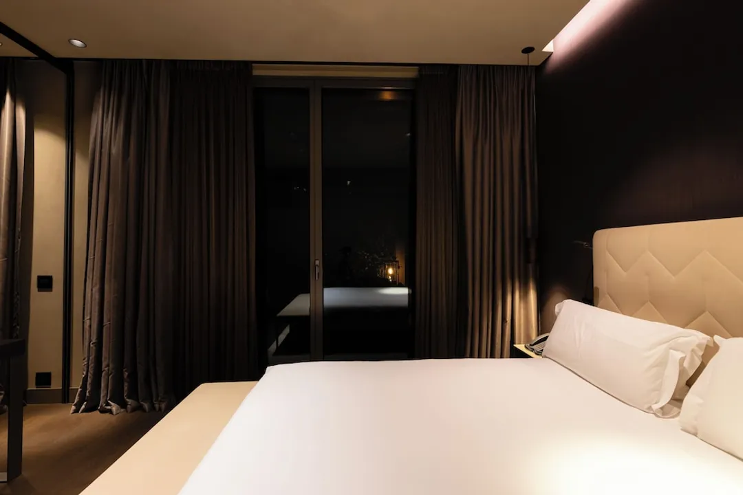 Hotel Viu Milan, a Member of Design Hotels-Executive Suite, Terrace (Junior)-2