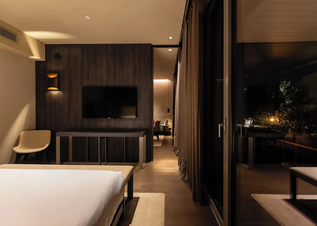 Hotel Viu Milan, a Member of Design Hotels-Executive Suite, Terrace (Junior)-3