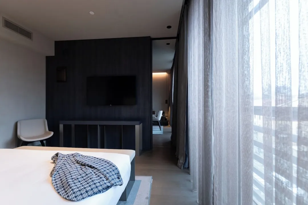 Hotel Viu Milan, a Member of Design Hotels-Executive Suite (Junior)-4
