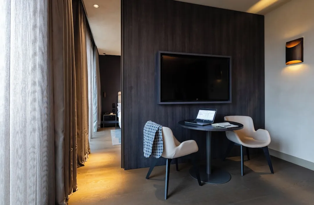 Hotel Viu Milan, a Member of Design Hotels-Executive Suite (Junior)-3