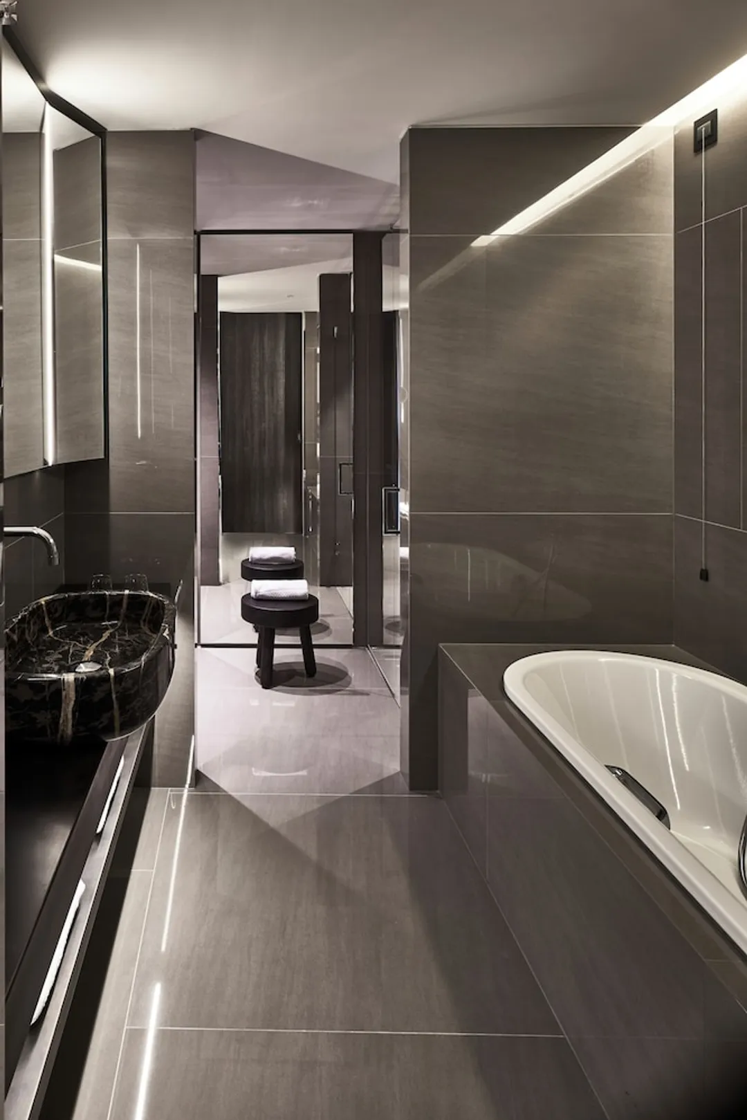 Hotel Viu Milan, a Member of Design Hotels-Junior Suite-3