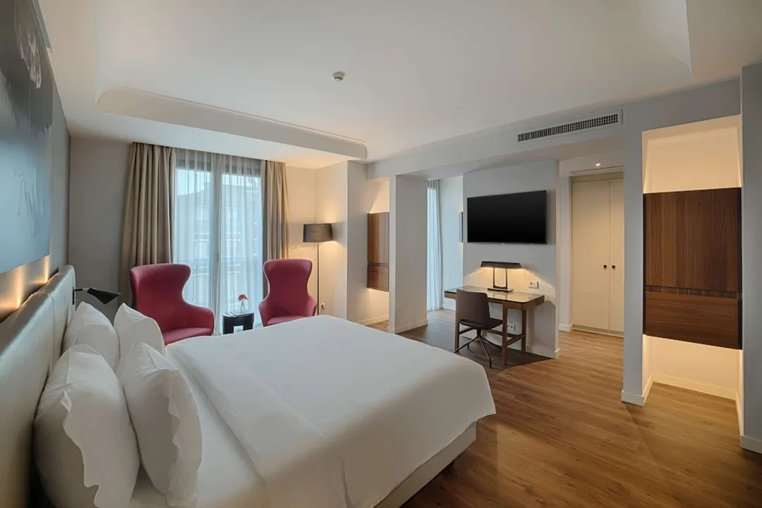 Radisson Blu Hotel, Milan-Junior Studio Suite-3