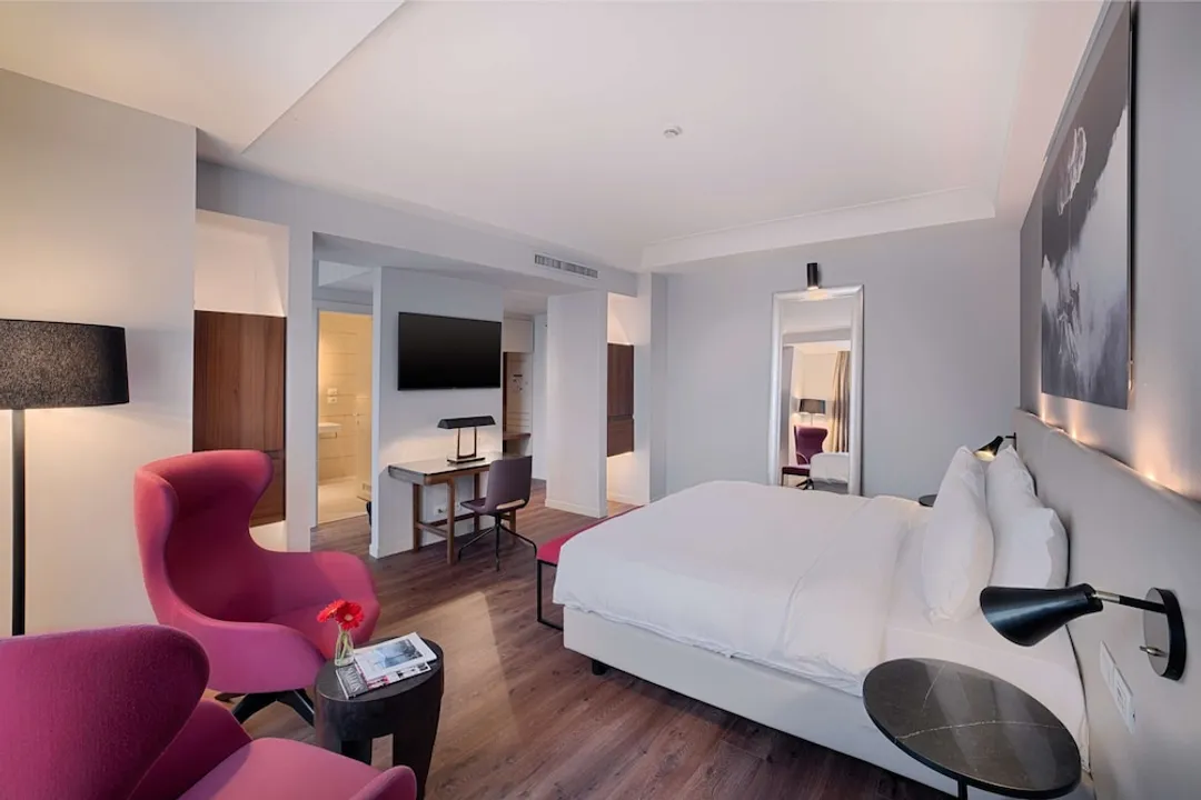 Radisson Blu Hotel, Milan-Family Room, Accessible-7