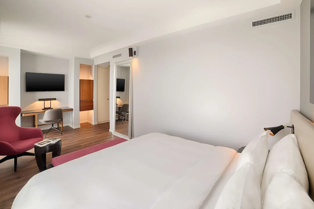 Radisson Blu Hotel, Milan-Superior Room-3