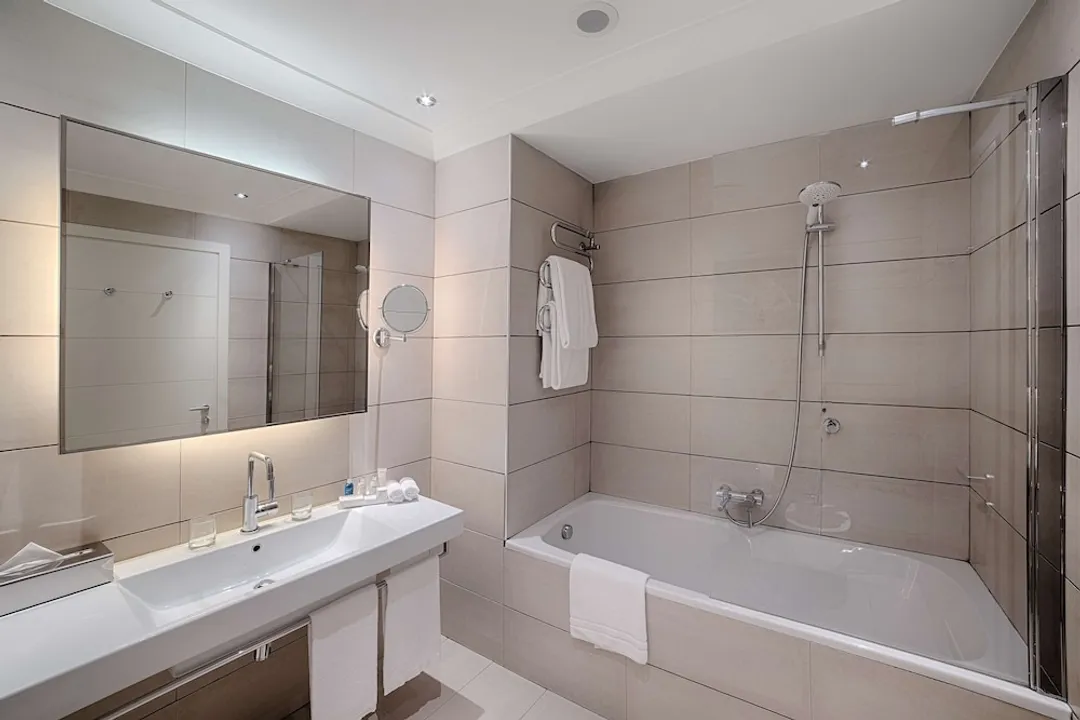 Radisson Blu Hotel, Milan-Studio Suite, 1 Bedroom-5