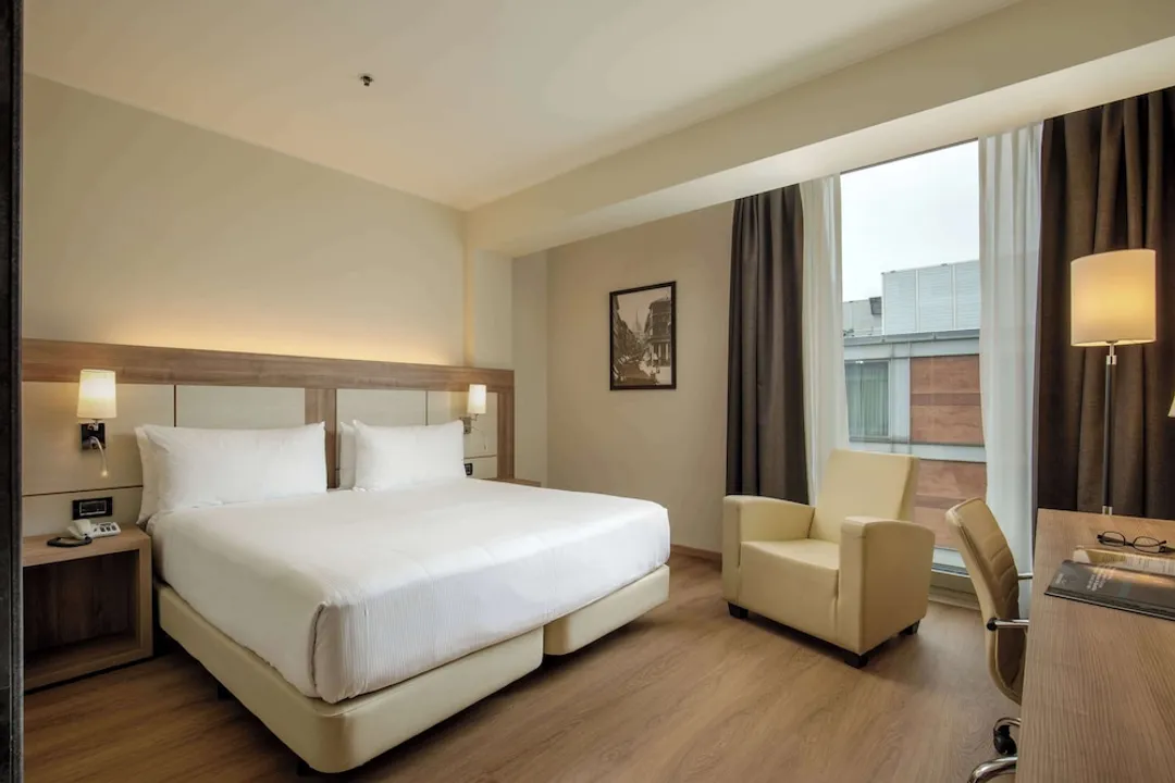 DoubleTree by Hilton Milan-Standard Room, 1 King Bed-1