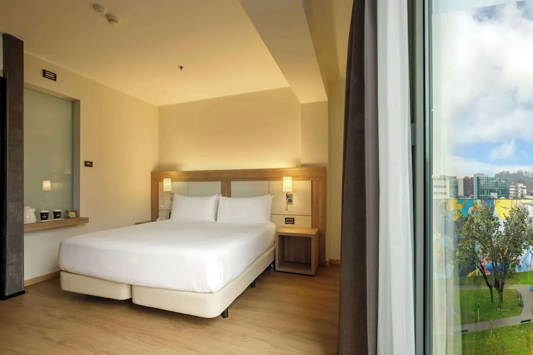 DoubleTree by Hilton Milan-Standard Room, 1 King Bed-3