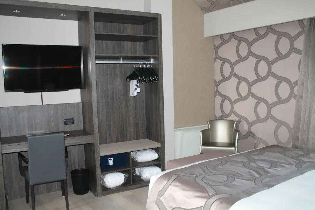 Hotel Mozart-Triple Room-2