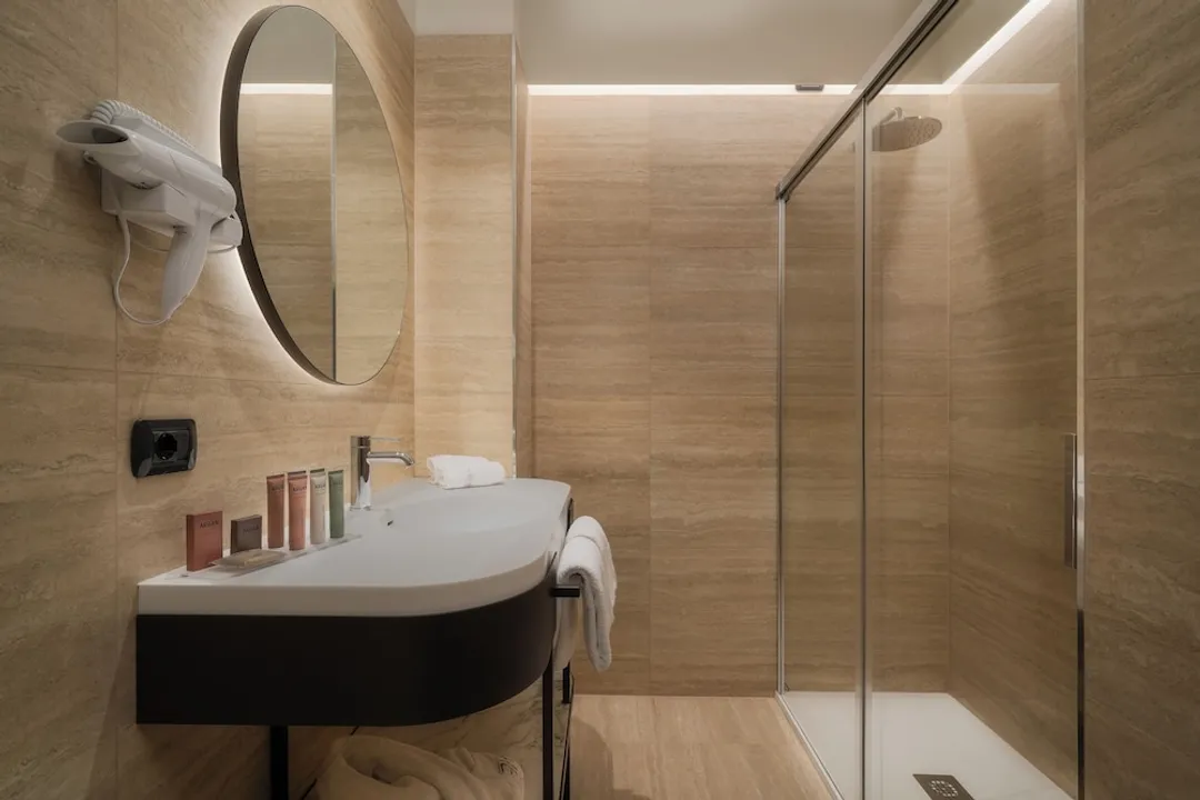 Hotel Mozart-Superior Room-6