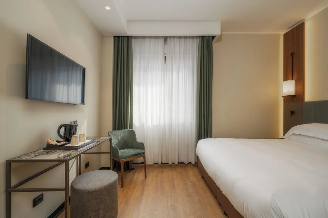 Hotel Mozart-Superior Room-1