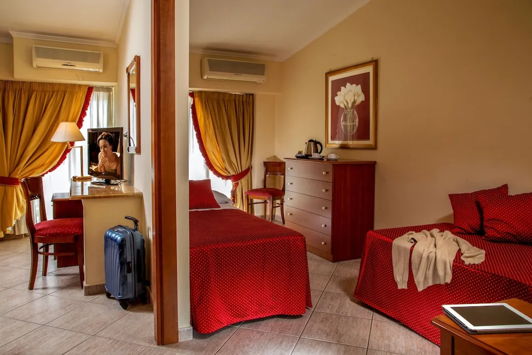Marini Park Hotel-Quadruple Room-2