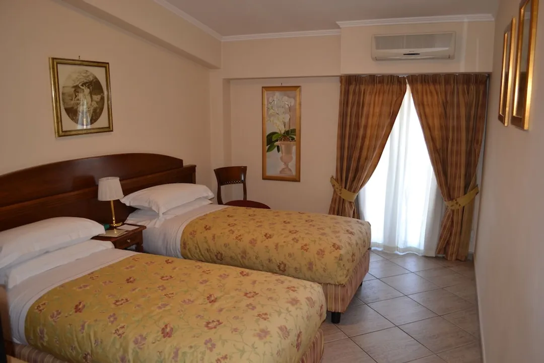 Marini Park Hotel-Standard Twin Room-4