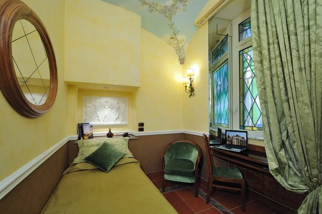 Hotel Farnese-Single Room (Basement)-2