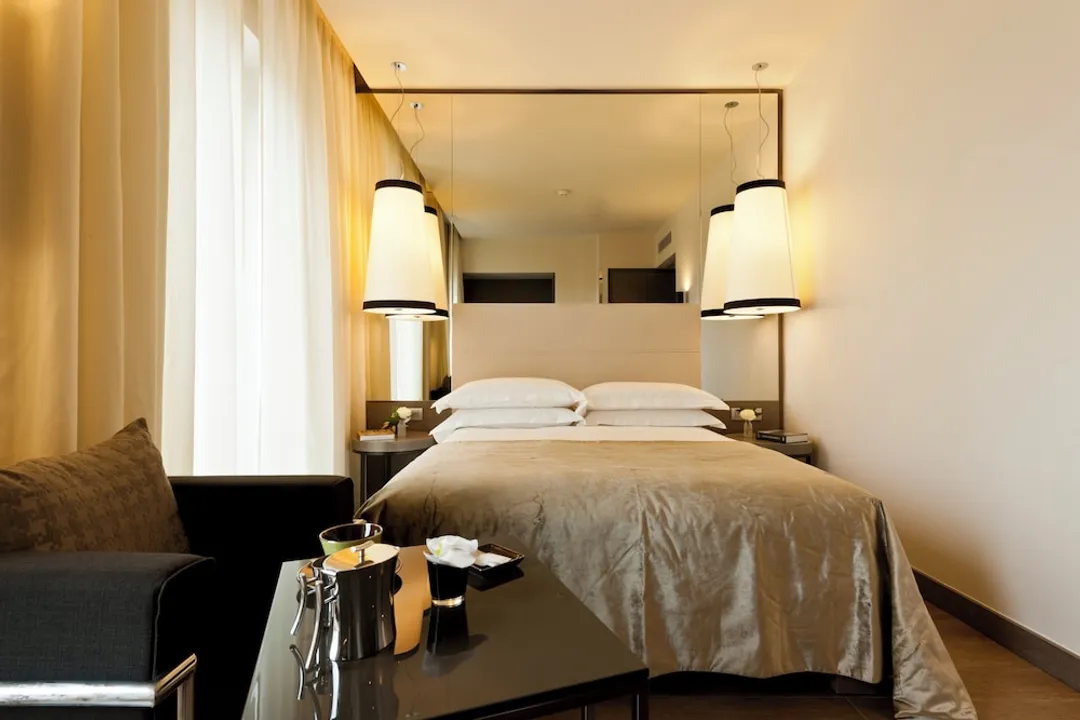 Starhotels E.c.ho.-Deluxe Double Room, City View-1